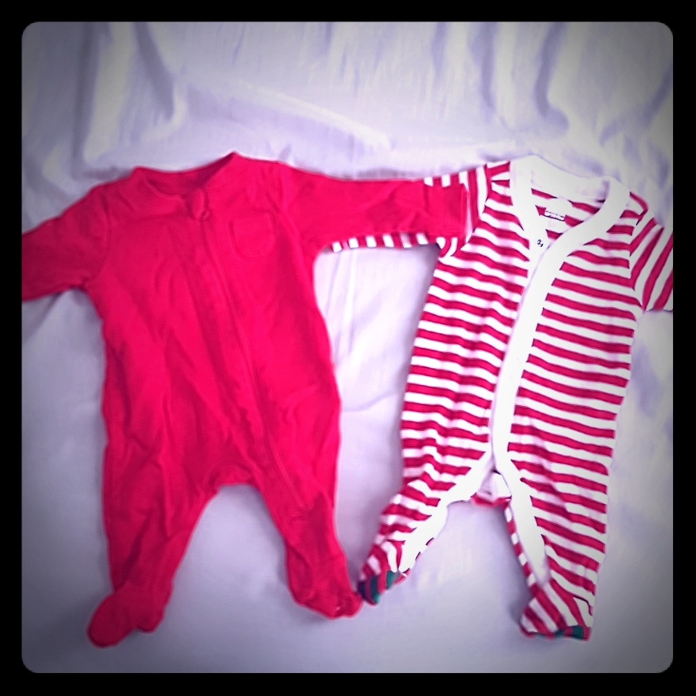 Old Navy Newborn Bodysuits 2 pack